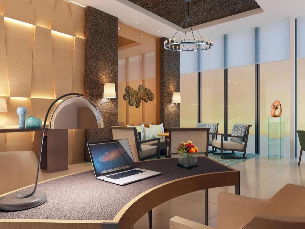Hotel The Rinra Makassar Esterno foto
