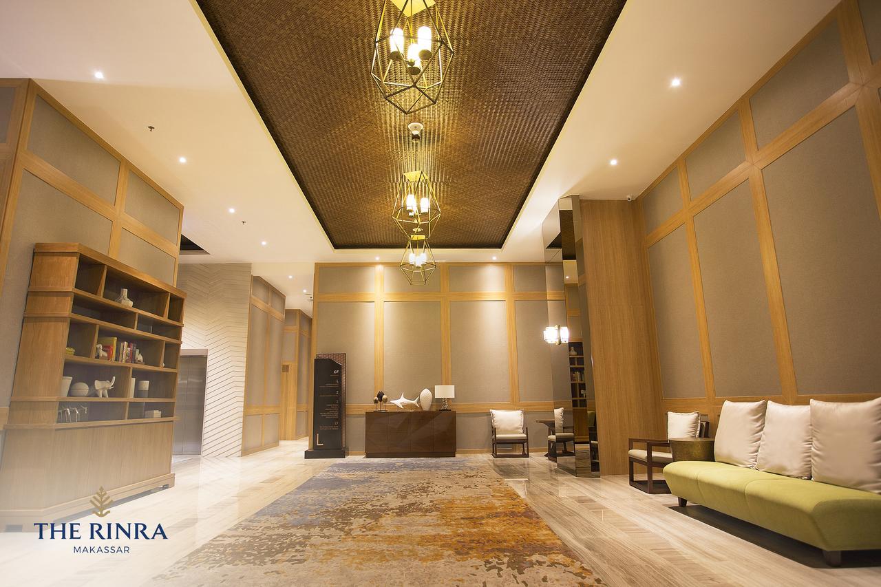 Hotel The Rinra Makassar Esterno foto