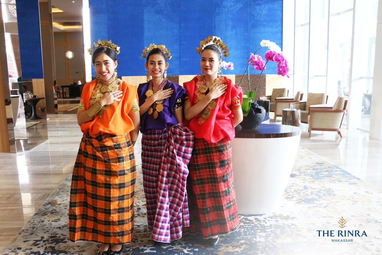 Hotel The Rinra Makassar Esterno foto