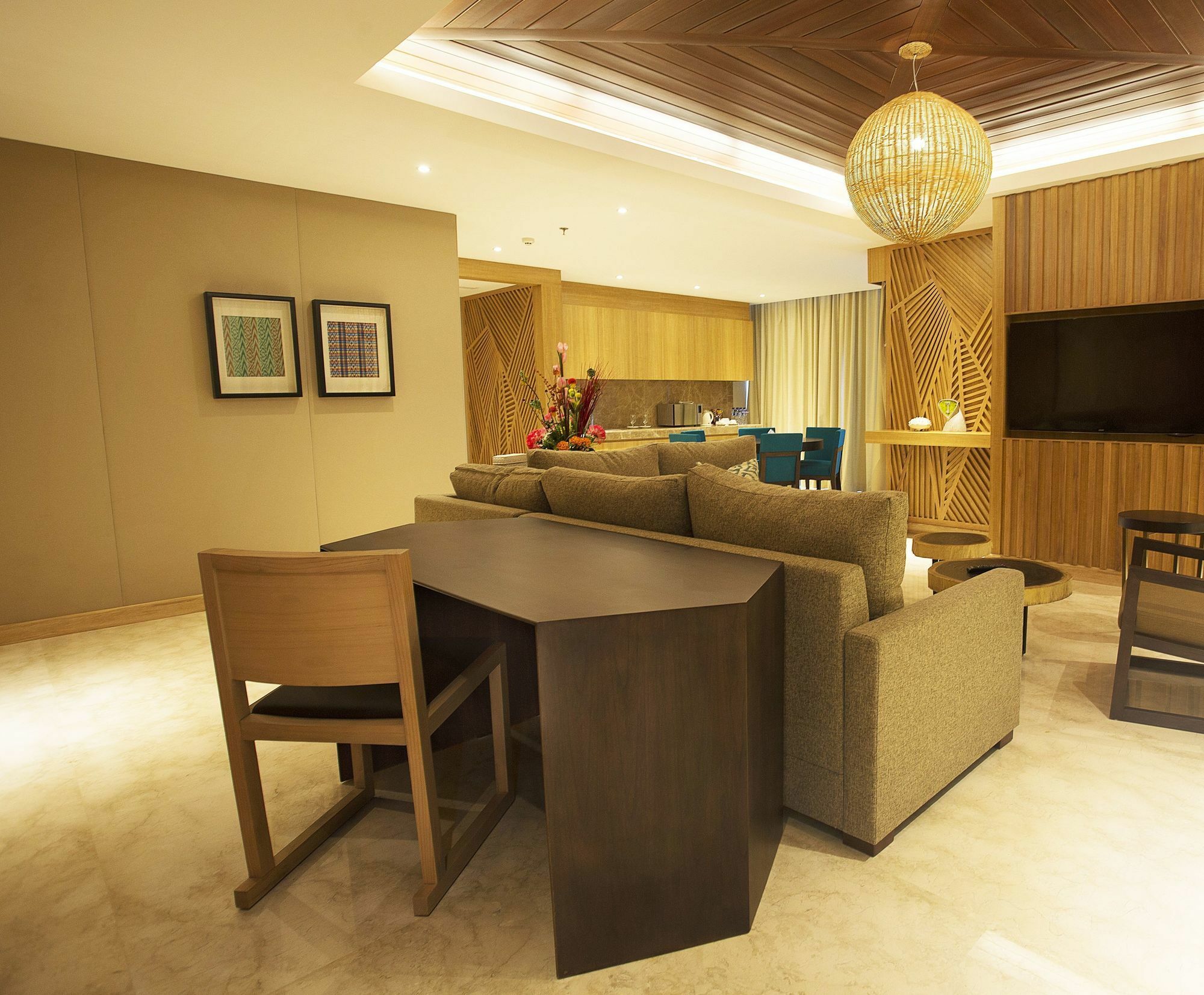 Hotel The Rinra Makassar Esterno foto